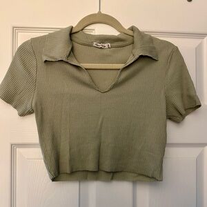Heart Hips Ribbed Sage Crop Polo Top Size M